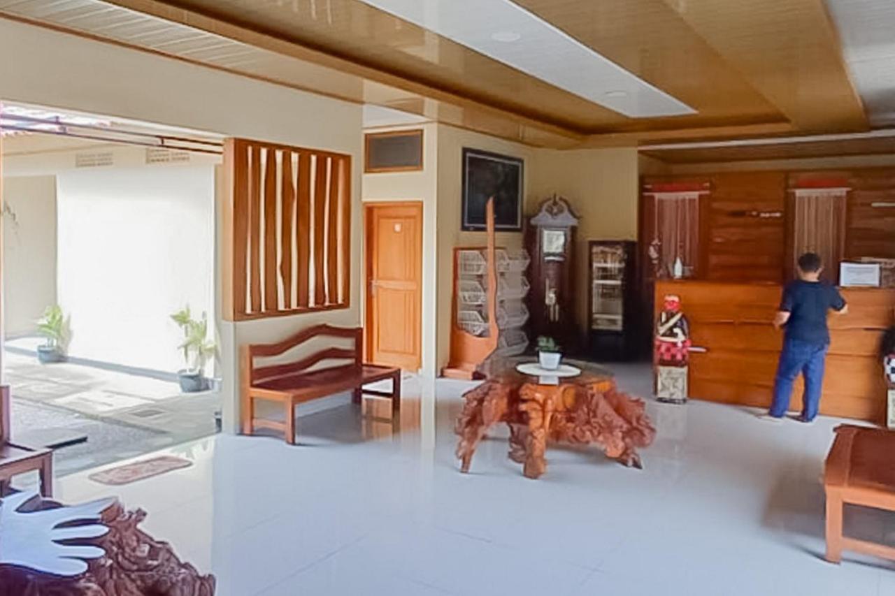 Hotel Reddoorz Syariah Near Tugu Lampu Gentur Cianjur Zewnętrze zdjęcie