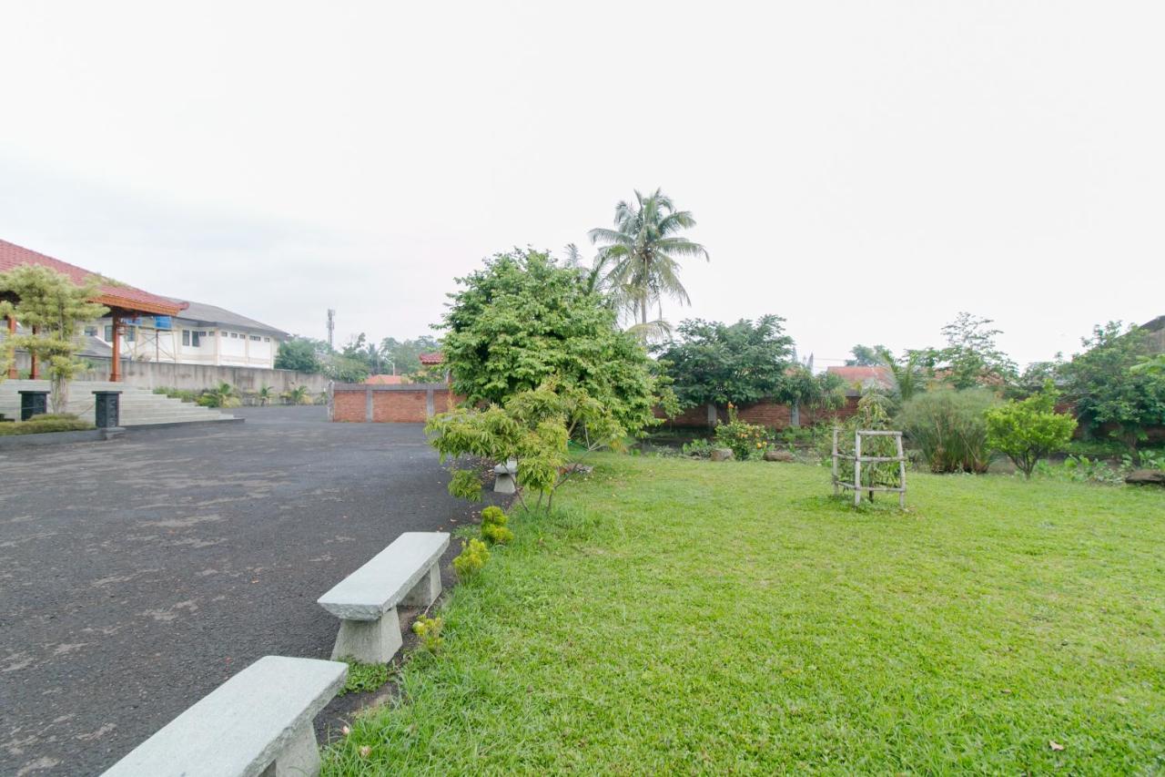 Hotel Reddoorz Syariah Near Tugu Lampu Gentur Cianjur Zewnętrze zdjęcie
